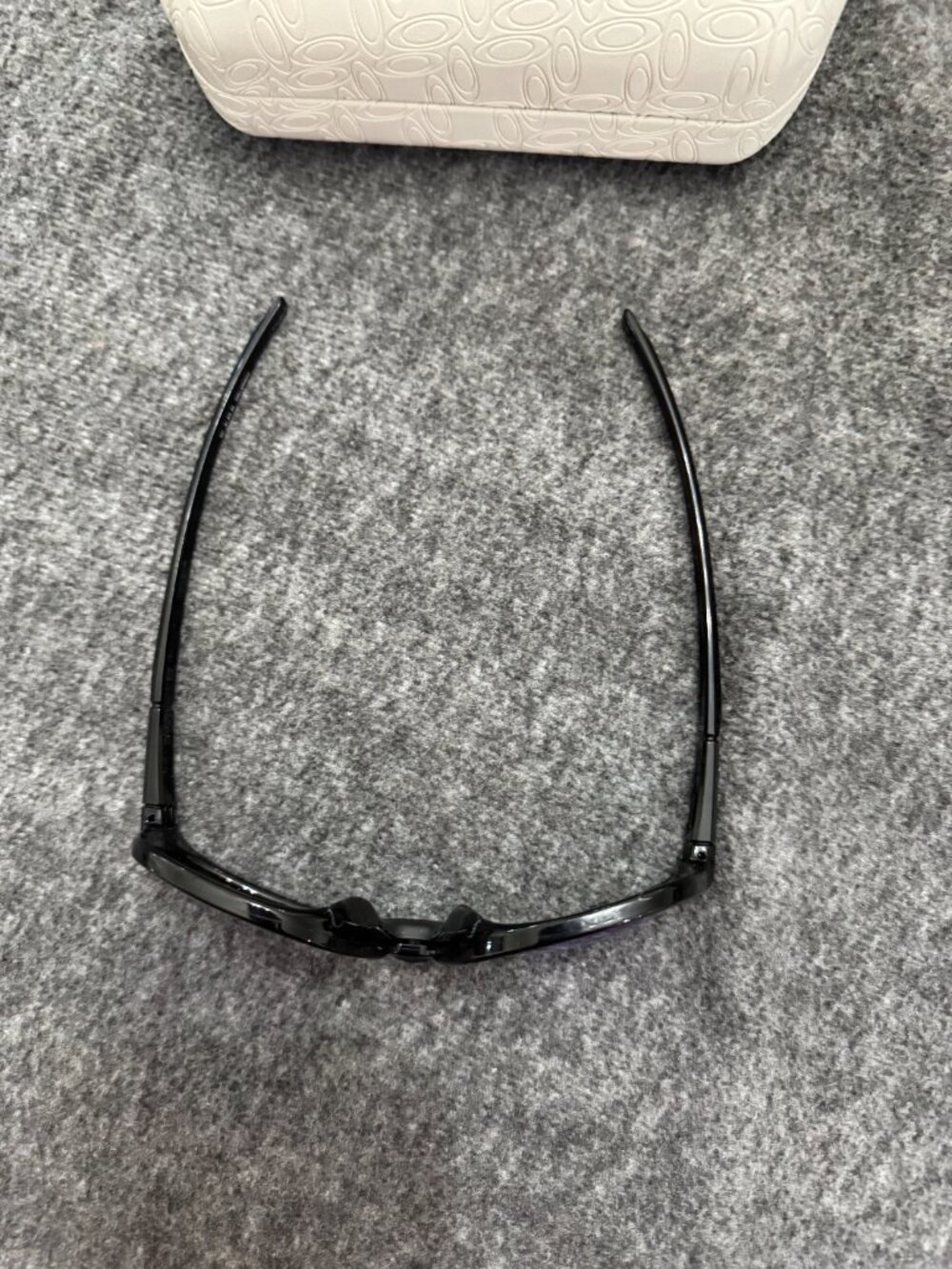 Oakley Anorak Sunglasses - Picture 3 of 6